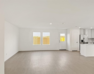12430 Wild Strawberry Road - Photo Thumbnail 6