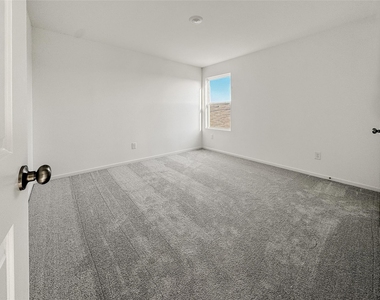 12430 Wild Strawberry Road - Photo Thumbnail 14