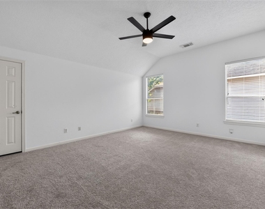 3 W Archwyck Circle - Photo Thumbnail 23