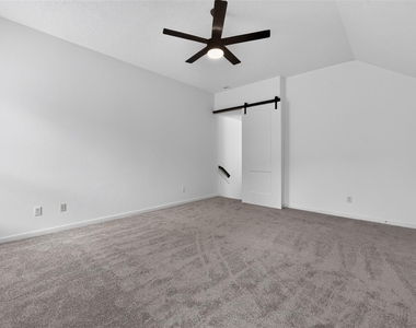 3 W Archwyck Circle - Photo Thumbnail 18