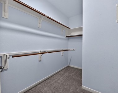 3 W Archwyck Circle - Photo Thumbnail 16