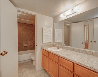 3045 Walnut Bend Lane - Photo Thumbnail 8