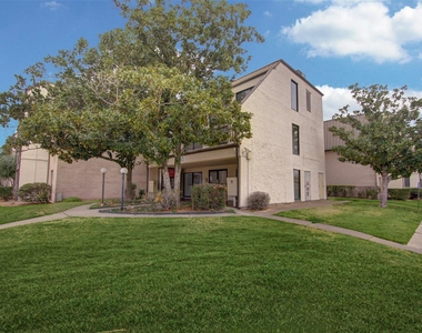 3045 Walnut Bend Lane - Photo Thumbnail 17