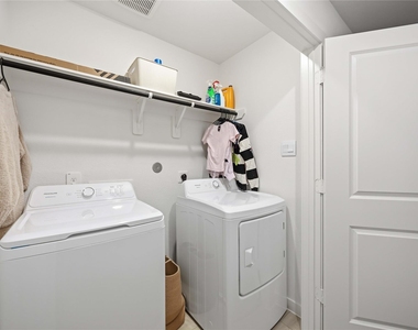 3614 Eclipse Court - Photo Thumbnail 11