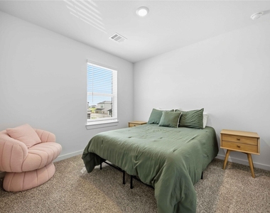 3614 Eclipse Court - Photo Thumbnail 16