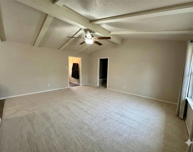 206 Verna Street - Photo Thumbnail 11