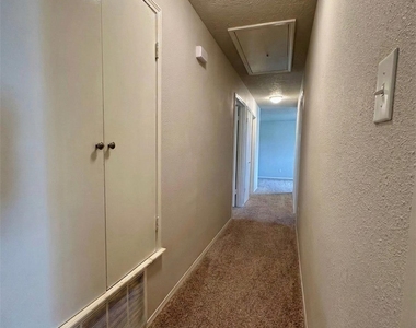206 Verna Street - Photo Thumbnail 14