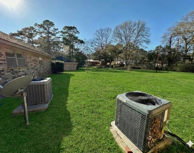206 Verna Street - Photo Thumbnail 5