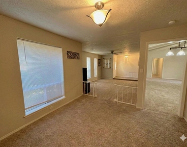 206 Verna Street - Photo Thumbnail 13