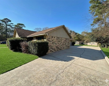 206 Verna Street - Photo Thumbnail 1
