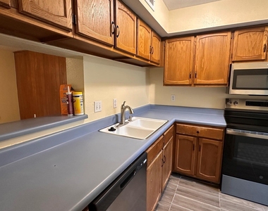 4105 Keeler Court - Photo Thumbnail 8