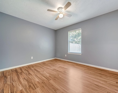 16393 Ryan Guinn Way - Photo Thumbnail 14