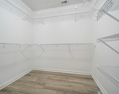 16393 Ryan Guinn Way - Photo Thumbnail 21