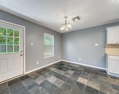 16393 Ryan Guinn Way - Photo Thumbnail 9