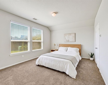 8414 Victoria Springs Drive - Photo Thumbnail 21