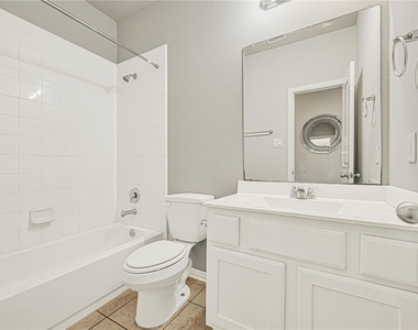 8414 Victoria Springs Drive - Photo Thumbnail 15