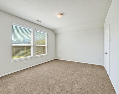 8414 Victoria Springs Drive - Photo Thumbnail 20