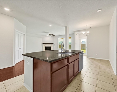 8414 Victoria Springs Drive - Photo Thumbnail 11