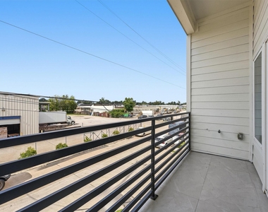 1942 Purswell Road - Photo Thumbnail 20