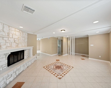 22831 Millgate Drive - Photo Thumbnail 10