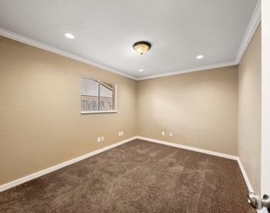 22831 Millgate Drive - Photo Thumbnail 18