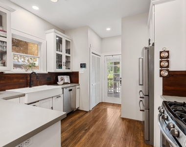 611 Enid Street - Photo Thumbnail 10