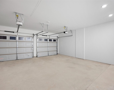 2668 Bering Drive - Photo Thumbnail 33