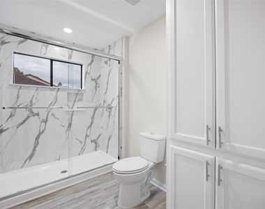2668 Bering Drive - Photo Thumbnail 27