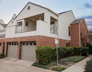 2668 Bering Drive - Photo Thumbnail 3