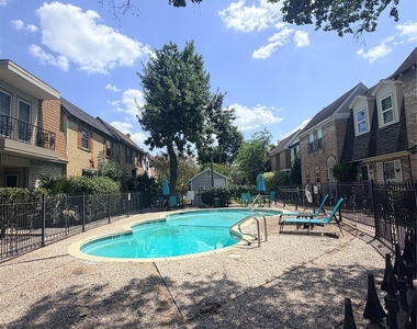 1351 Mardi Lane - Photo Thumbnail 17