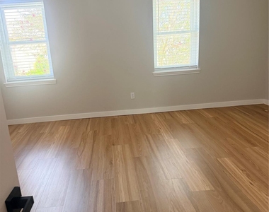 1351 Mardi Lane - Photo Thumbnail 15