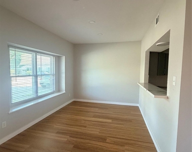 1351 Mardi Lane - Photo Thumbnail 3