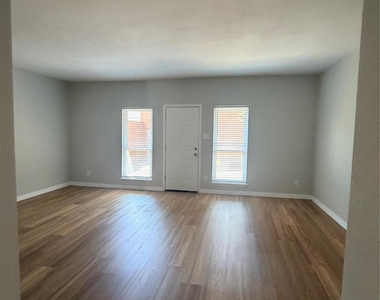1351 Mardi Lane - Photo Thumbnail 7
