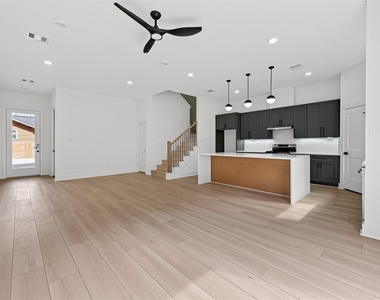 951 Highland Light Lane - Photo Thumbnail 5