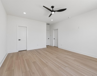 951 Highland Light Lane - Photo Thumbnail 18