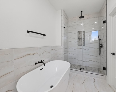951 Highland Light Lane - Photo Thumbnail 20