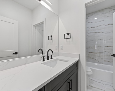 951 Highland Light Lane - Photo Thumbnail 12