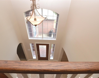 19415 Countryroad Drive - Photo Thumbnail 3