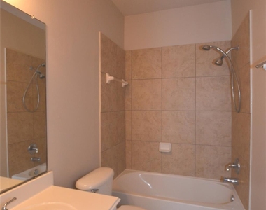 19415 Countryroad Drive - Photo Thumbnail 21