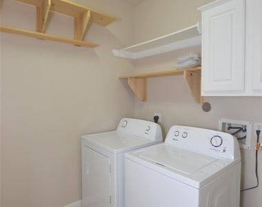 19415 Countryroad Drive - Photo Thumbnail 25