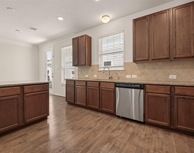 1850 Commons Hill Lane - Photo Thumbnail 18