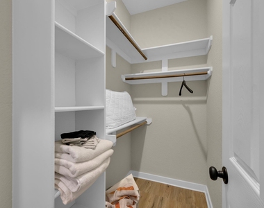10317 Lake Road - Photo Thumbnail 12