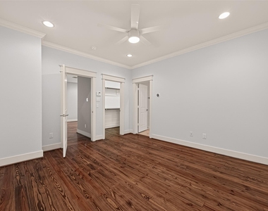 1510 Crockett Street - Photo Thumbnail 27