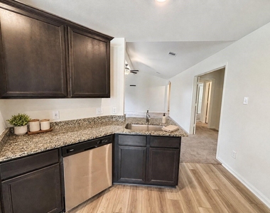 7942 Vacek Meadows Loop - Photo Thumbnail 4