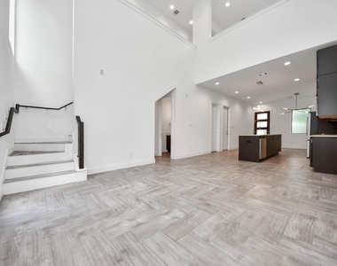 1703 Cedrocanna Lane - Photo Thumbnail 19