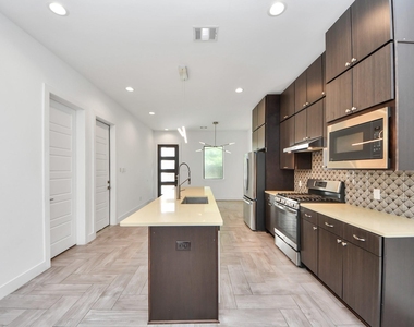1703 Cedrocanna Lane - Photo Thumbnail 10
