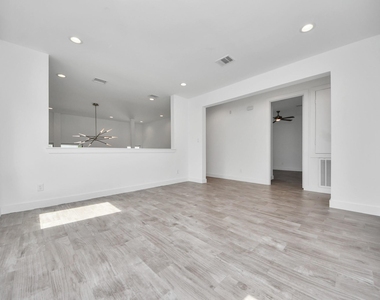 1703 Cedrocanna Lane - Photo Thumbnail 32