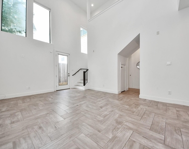 1703 Cedrocanna Lane - Photo Thumbnail 18