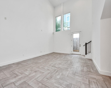 1703 Cedrocanna Lane - Photo Thumbnail 17