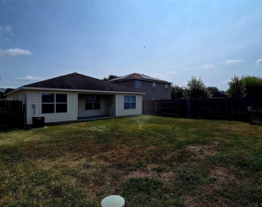 7122 Sunrise Hill Lane - Photo Thumbnail 25